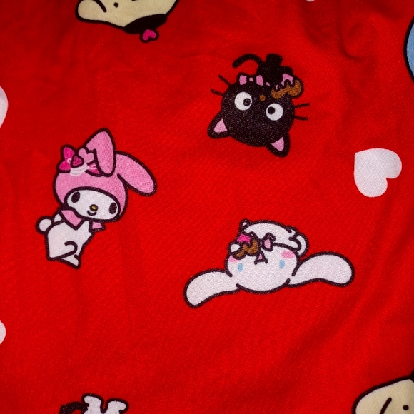 Hello kitty x valentines day Pajama Pants BNWT VHTF RARE - Picture 3 of 3
